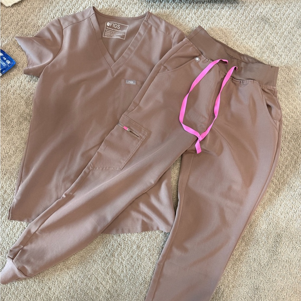 Women's Smokey Taupe Top and Bottom set XXSP - Picture 4 of 5